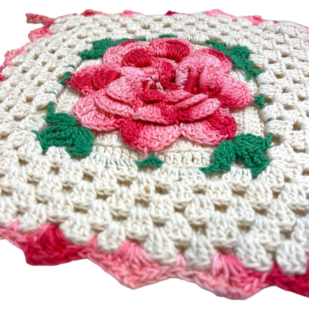 40's Vintage 3D Crochet Rose Potholders Set Cottagecore Grannycore Hot Pads
